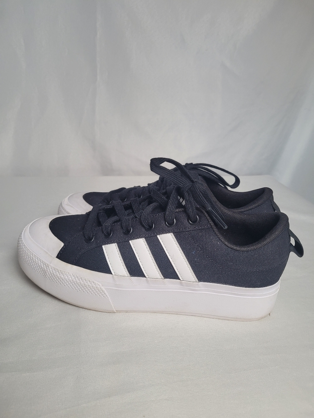 Adidas Bravada 2.0 Platform Skate Shoe Women's Size 8.5 Black/White